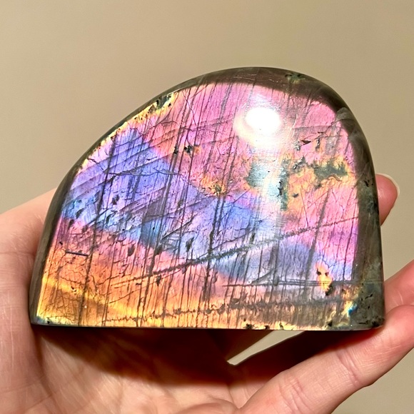 Other - Stunning Labradorite Freeform